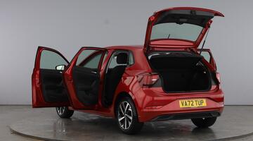 2022 Volkswagen 1.0 TSI Life DSG Euro 6 5-door (Red) - Image: 11