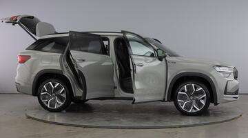 2025 Škoda TSI iV 25.7kWh SportLine DSG Euro 6 5-door (5 Seat) (Grey) - Image: 10