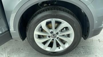 2025 Volkswagen TSI Match DSG Euro 6 5-door (Grey) - Image: 5