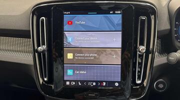 2025 Volvo 2.0 B4 MHEV Plus DCT Auto Euro 6 5-door (Blue) - Image: 11