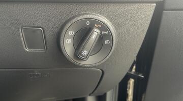 2025 SEAT TSI EVO FR Sport DSG Euro 6 5-door (Black) - Image: 17