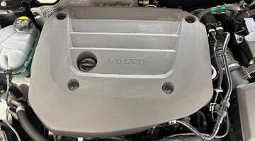 2025 Volvo 2.0 B3 MHEV Ultra Dark DCT Auto Euro 6 5-door (Black) - Image: 15