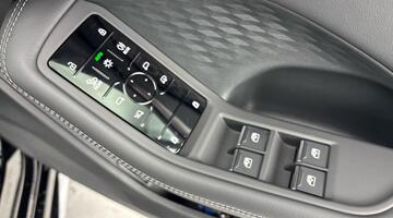 2025 Audi 2.0 TFSI S line Saloon S Tronic Euro 6 5-door (Black) - Image: 19