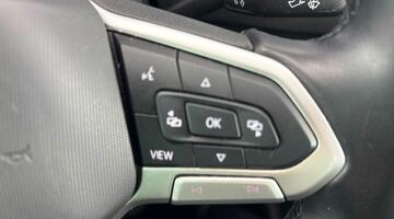 2021 Volkswagen TSI Life Euro 6 5-door (White) - Image: 20