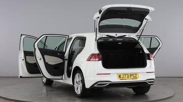 2023 Volkswagen TSI Style Euro 6 5-door (White) - Image: 11