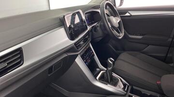 2025 Volkswagen TSI Match Euro 6 5-door (Silver) - Image: 2