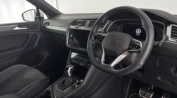 2025 Volkswagen TSI R-Line DSG Euro 6 5-door (White) - Image: 6