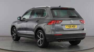 2018 Volkswagen 2.0 TDI SE Navigation DSG Euro 6 5-door (Grey) - Image: 3