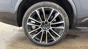 2025 Volvo 2.0 T8 18.8kWh Ultra Dark Auto 4WD Euro 6 5-door (Black) - Image: 16