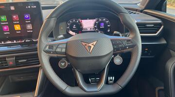 2025 CUPRA ETSI V2 DSG Euro 6 5-door (Black) - Image: 9