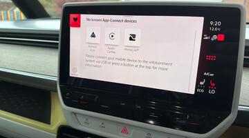 2024 Volkswagen Pro 77kWh Life Auto 5-door (Multicolour) - Image: 32