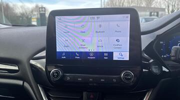 2023 Ford 1.0T EcoBoost MHEV Titanium X Euro 6 5-door (White) - Image: 13