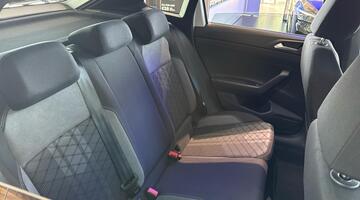 2025 Volkswagen TSI Black Edition DSG Euro 6 5-door (Multicolour) - Image: 26