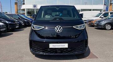 2025 Volkswagen Pro 79kWh Style Auto 5-door (SWB, 5Seat) (Black) - Image: 9