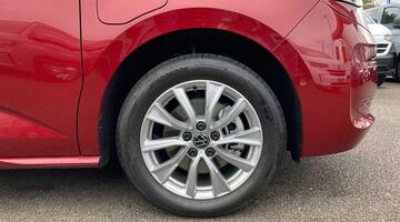 2025 Volkswagen TSI eHybrid 19.7kWh Ocean DSG 4Motion Euro 6 4-door (Red) - Image: 5