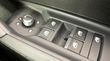 2023 Audi 2.0 TFSI Sportback S Tronic quattro Euro 6 5-door (Red) - Image: 19