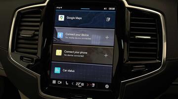 2024 Volvo 2.0h T8 18.8kWh Ultra Dark Auto 4WD Euro 6 5-door (Blue) - Image: 11