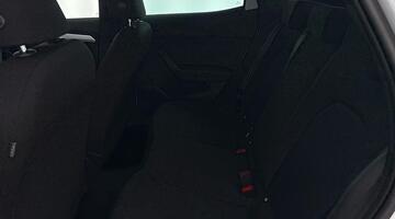 2025 SEAT 1.0 TSI FR DSG Euro 6 5-door (White) - Image: 32