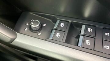 2021 Audi TFSI CoD 35 Black Edition S Tronic Euro 6 5-door (Blue) - Image: 19