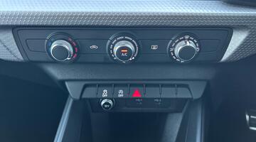 2025 Audi 1.0 TFSI 25 S line Sportback S Tronic Euro 6 5-door (Grey) - Image: 32