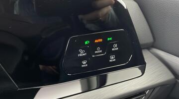 2022 Volkswagen TSI 13kWh Style DSG Euro 6 5-door (Red) - Image: 21