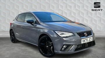 2025 SEAT 1.0 TSI FR Black Edition Euro 6 5-door (Grey) - Image: 1
