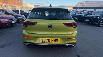 2020 Volkswagen ETSI MHEV Style DSG Euro 6 5-door (Yellow) - Image: 11