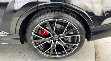 2025 Audi 4.0 TFSI V8 Black Edition Tiptronic quattro Euro 6 5-door (Black) - Image: 37