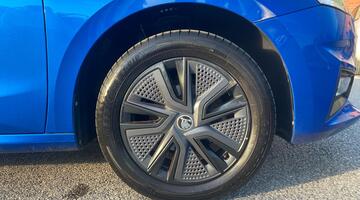 2023 Škoda 1.0 MPI Colour Edition Euro 6 5-door (Blue) - Image: 5