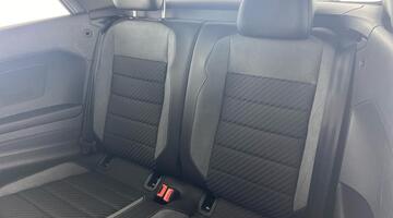 2025 Volkswagen TSI R-Line DSG 2WD Euro 6 2-door (Black) - Image: 34