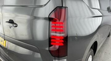 2025 Volkswagen 2.0 TDI T3Commerce Pro Auto FWD LWB Euro 6 5-door (Grey) - Image: 15