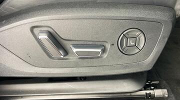 2025 Audi 100kWh Edition 1 Auto quattro 5-door (White) - Image: 24