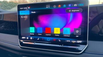 2025 Volkswagen ETSI MHEV R-Line DSG Euro 6 5-door (Blue) - Image: 51