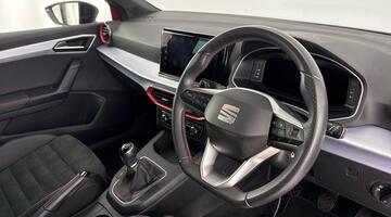 2024 SEAT 1.0 TSI FR Sport Euro 6 5-door (Red) - Image: 6