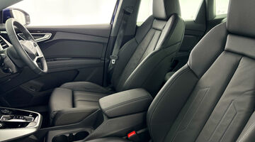 2025 Audi 40 Sport Sportback Auto 5-door 63kWh (Blue) - Image: 36