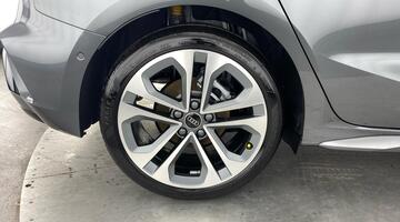 2025 Audi TFSI S line Sportback S Tronic Euro 6 5-door (Grey) - Image: 29