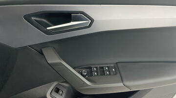 2025 SEAT EHybrid 25.8kWh FR DSG Euro 6 5-door (Black) - Image: 20