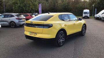 2025 Ford Extended Range 77kWh Premium Auto 5-door (Yellow) - Image: 11