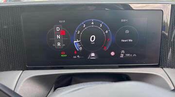 2025 Volkswagen ETSI MHEV Life DSG Euro 6 5-door (Red) - Image: 17