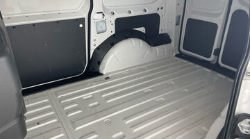 2025 Volkswagen 2.0 TDI C20 Commerce LWB Euro 6 6-door (White) - Image: 32