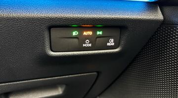 2025 Volkswagen ETSI MHEV Life DSG Euro 6 5-door (Red) - Image: 20