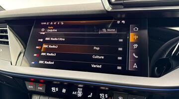 2025 Audi TFSI Carbon Black S Tronic quattro Euro 6 4-door (Red) - Image: 22