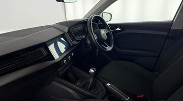 2022 Audi 1.0 TFSI 25 Technik Sportback Euro 6 5-door (White) - Image: 2