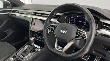 2024 Volkswagen TSI 13kWh R-Line Shooting Brake DSG Euro 6 5-door (Black) - Image: 6