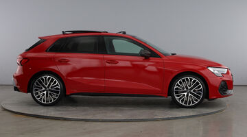 2025 Audi 2.0 TFSI Vorsprung Sportback S Tronic quattro Euro 6 5-door (Red) - Image: 4
