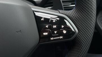 2025 Volkswagen 2.0 TSI R Black Edition DSG 4Motion Euro 6 5-door (Grey) - Image: 30