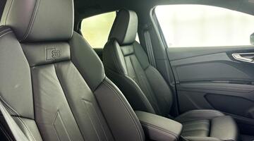 2023 Audi 40 Black Edition Sportback Auto 5-door 82kWh (Blue) - Image: 19