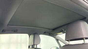 2022 Volkswagen Pro Performance 58kWh Family Auto 5-door (Multicolour) - Image: 22