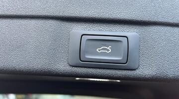 2025 Audi 2.0 TFSI S line S Tronic Euro 6 5-door (Red) - Image: 19