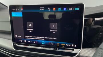 2025 Volkswagen ETSI MHEV R-Line DSG Euro 6 5-door (Grey) - Image: 17